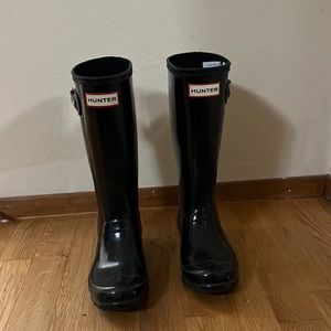 Great condition black hunter kids boots